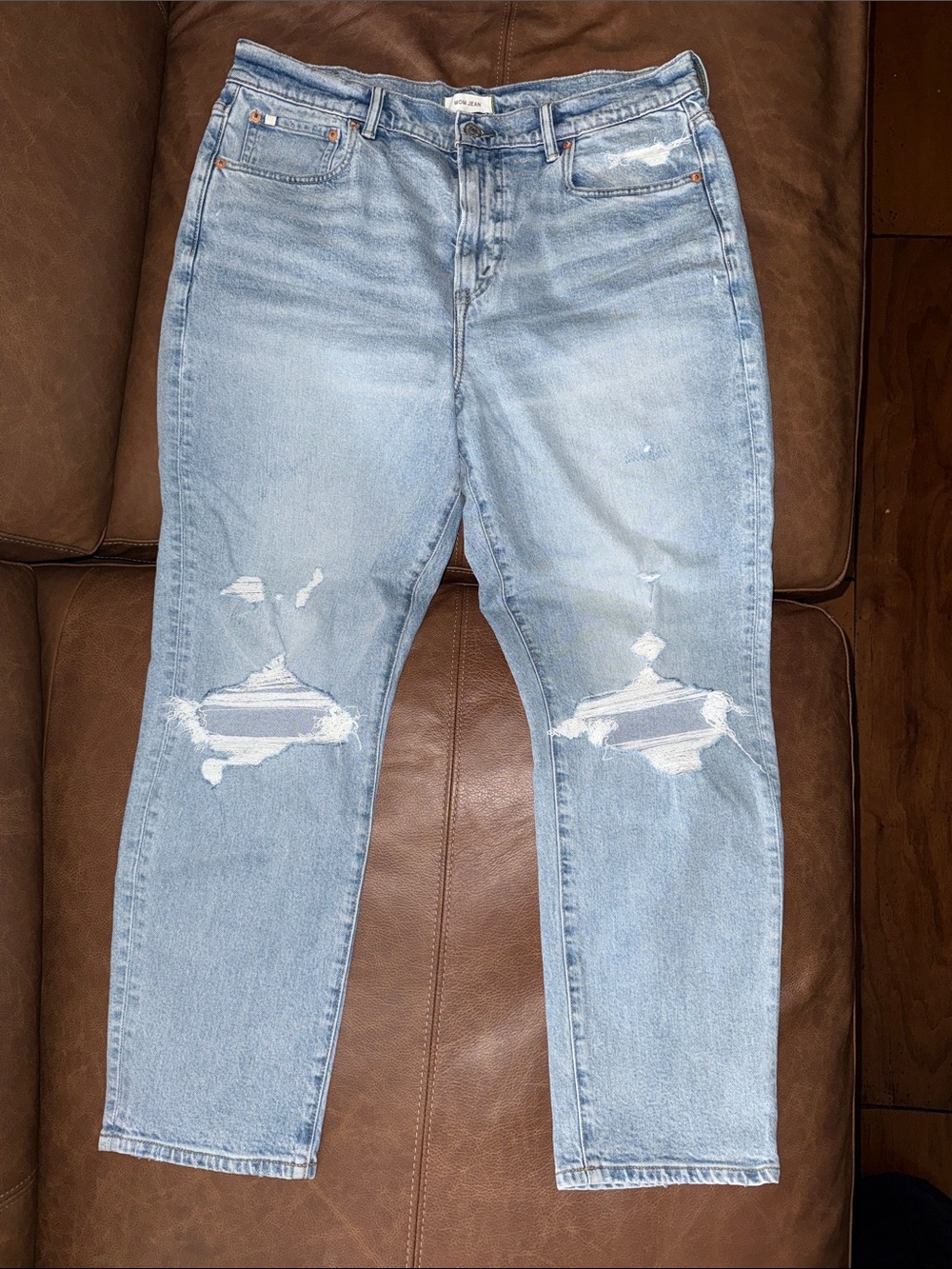 Like New AE77 Mom Jeans 14 ripped knees